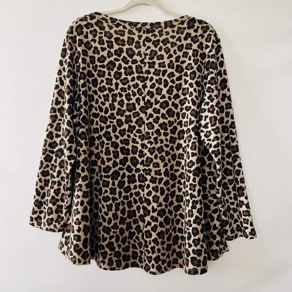 Green Envelope Womens Tan Brown Leopard Print Y2K Thin Knit Sweater Size 2X - Picture 2 of 7